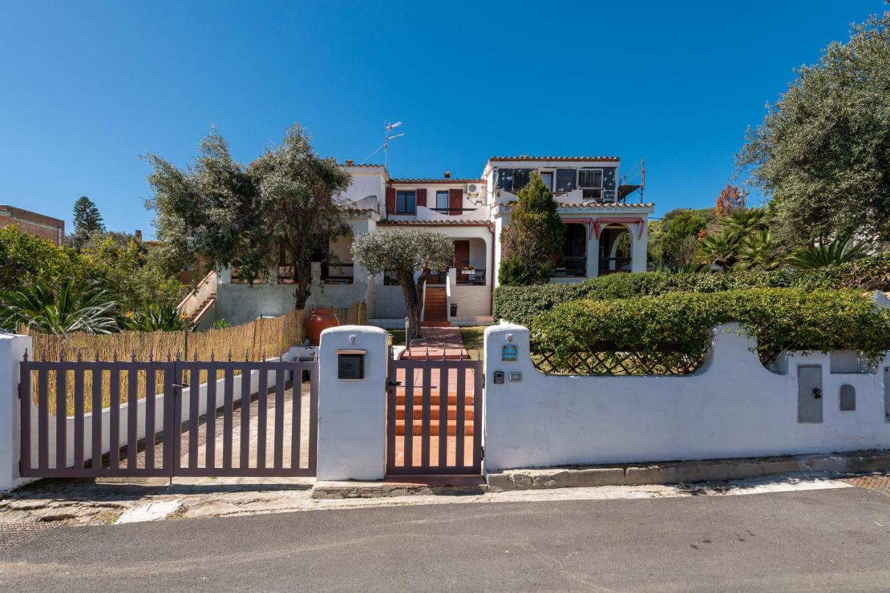 Damiano Holiday House Porto Columbu - Perd'E Sali Exterior photo